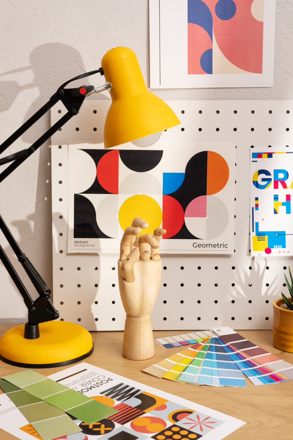 Studio workshop, close collaboration